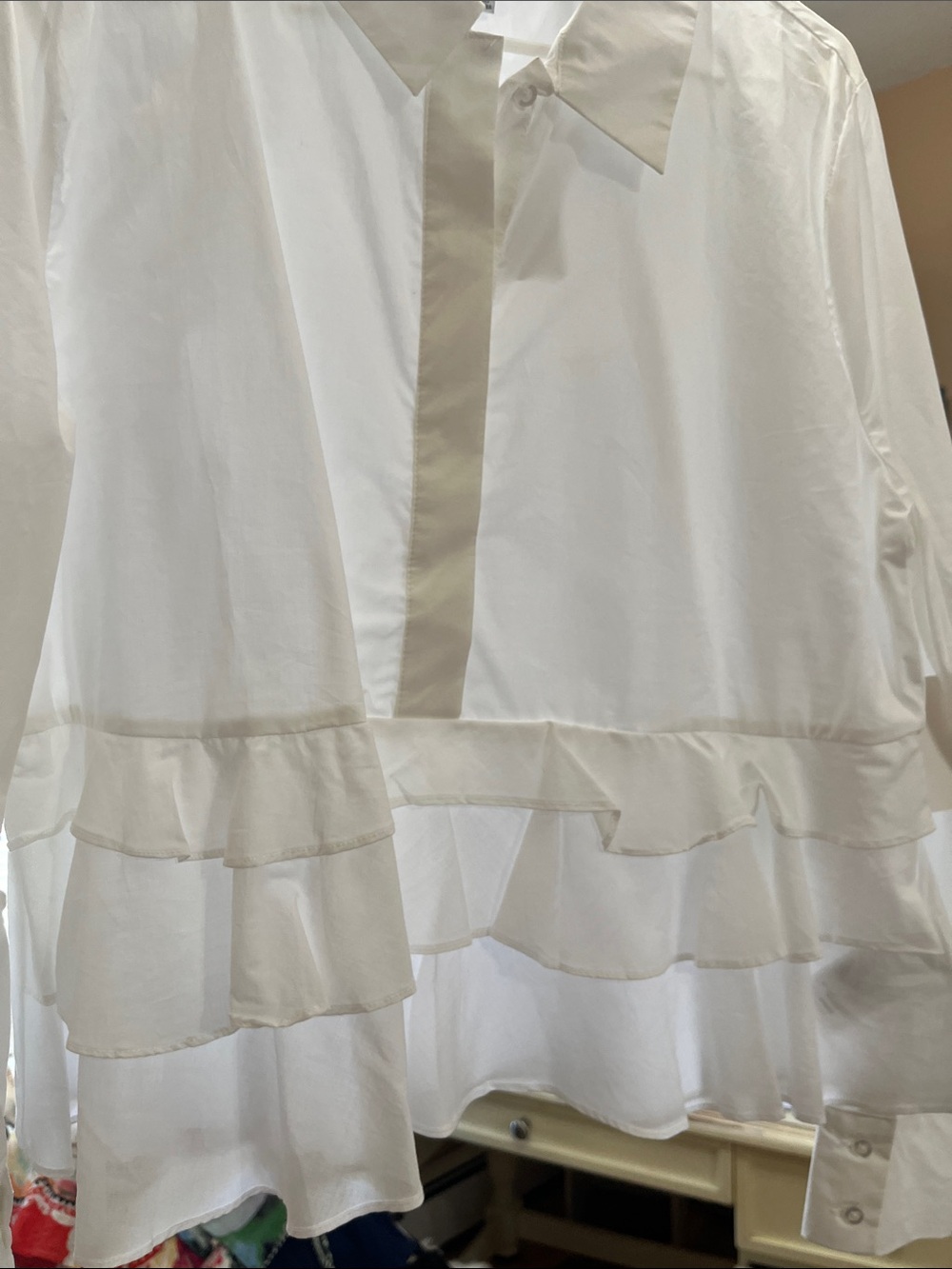 Women’s peplum blouse white. ELLEN TRACy